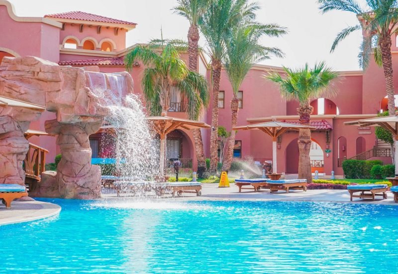 charmillion-gardens-aqua